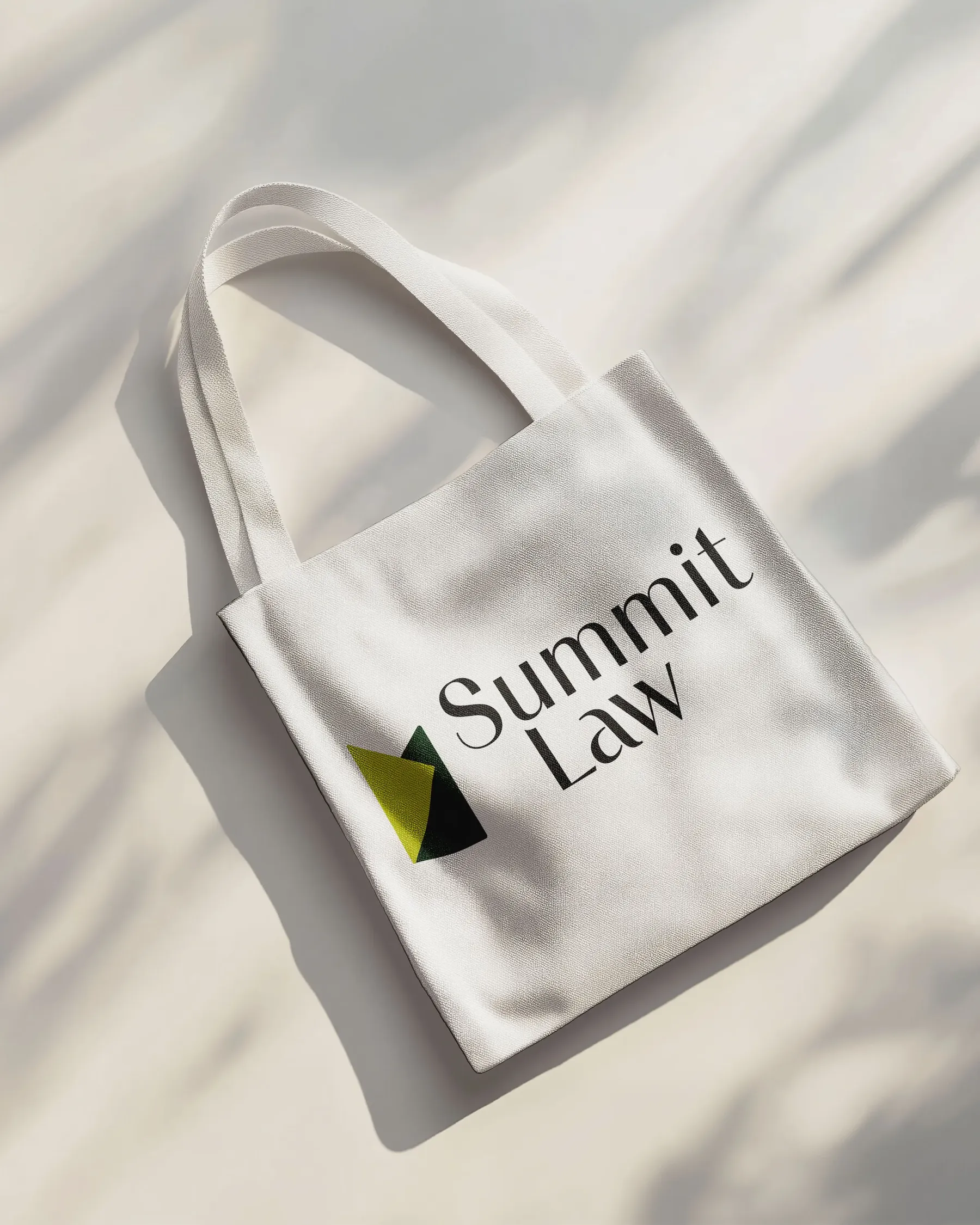 Sac fourre-tout blanc au logo Summit Law