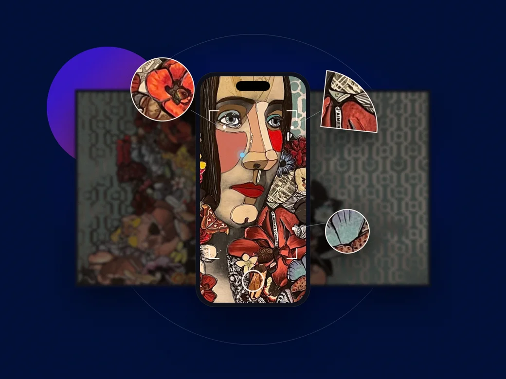 Téléphone pointé vers une toile d'Adèle Blais, dont des fragments prennent vie en réalité augmentée
